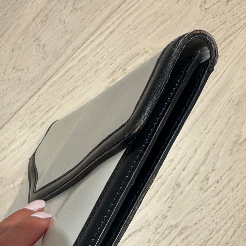 Vintage Bally Black & White Leather Envelope Clutch – Made in Italy - Picture 11 of 12